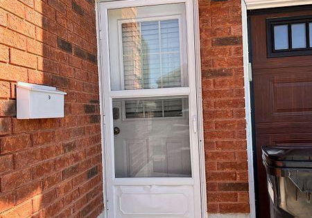 25-breeze-drive-bradford-west-gwillimbury-ontario-n12684660