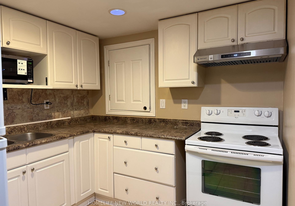 252-osmond-crescent-newmarket-ontario-n12684854