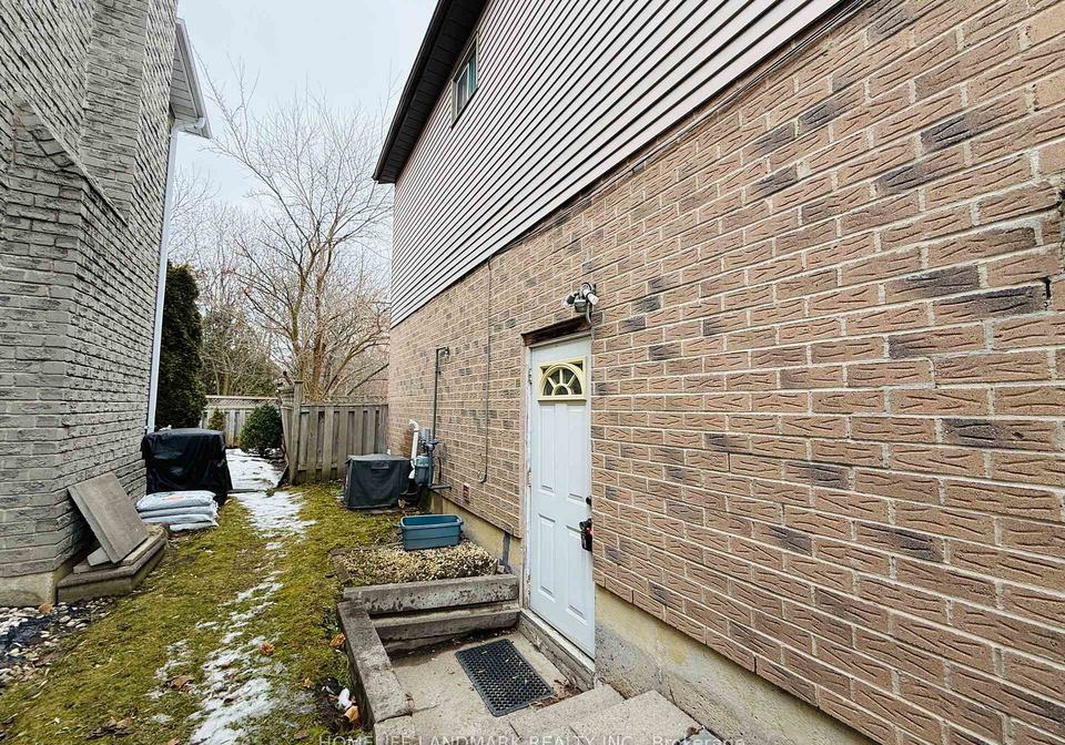 90-nightstar-drive-richmond-hill-ontario-n12685048