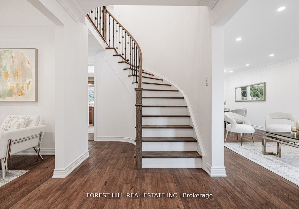 19-eleanor-circle-richmond-hill-ontario-n12686838
