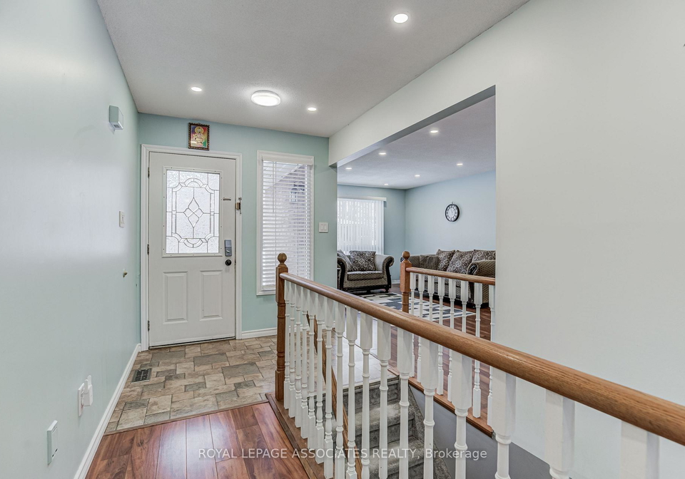 130-cunningham-drive-new-tecumseth-ontario-n12687678