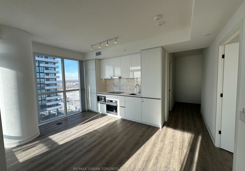 8-interchange-way-vaughan-ontario-n12687900
