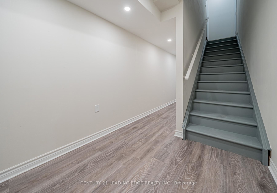 102-hilts-drive-w-richmond-hill-ontario-n12688450