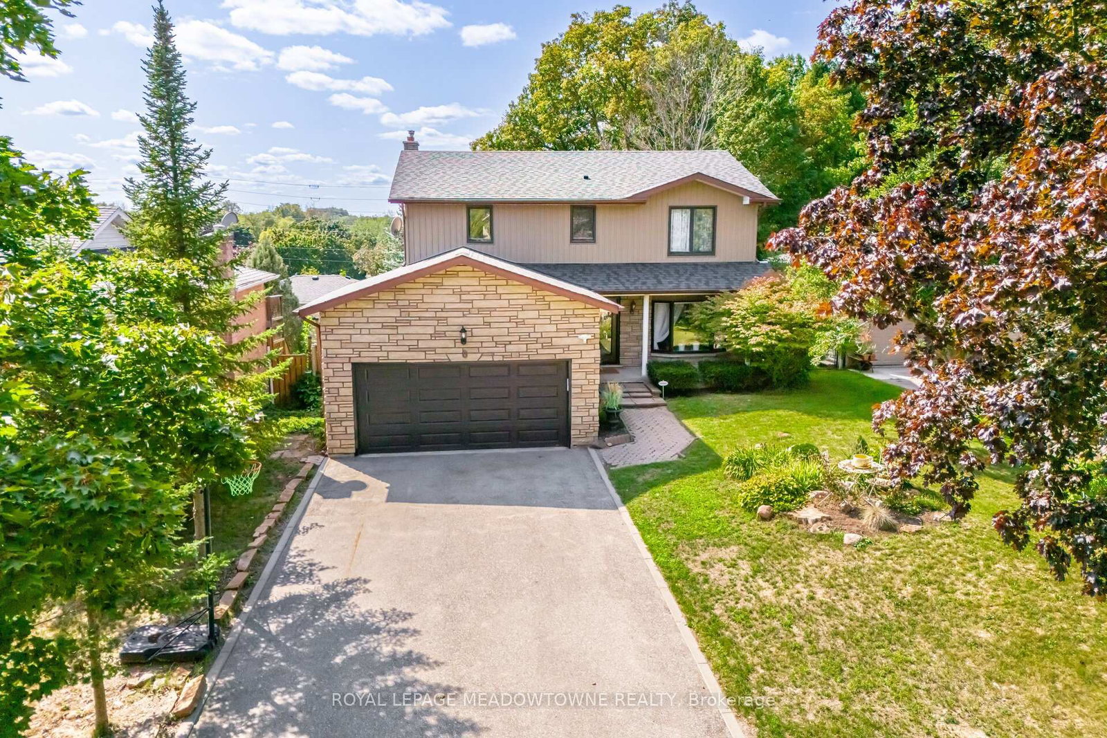 6-hollis-crescent-east-gwillimbury-ontario-n12688552