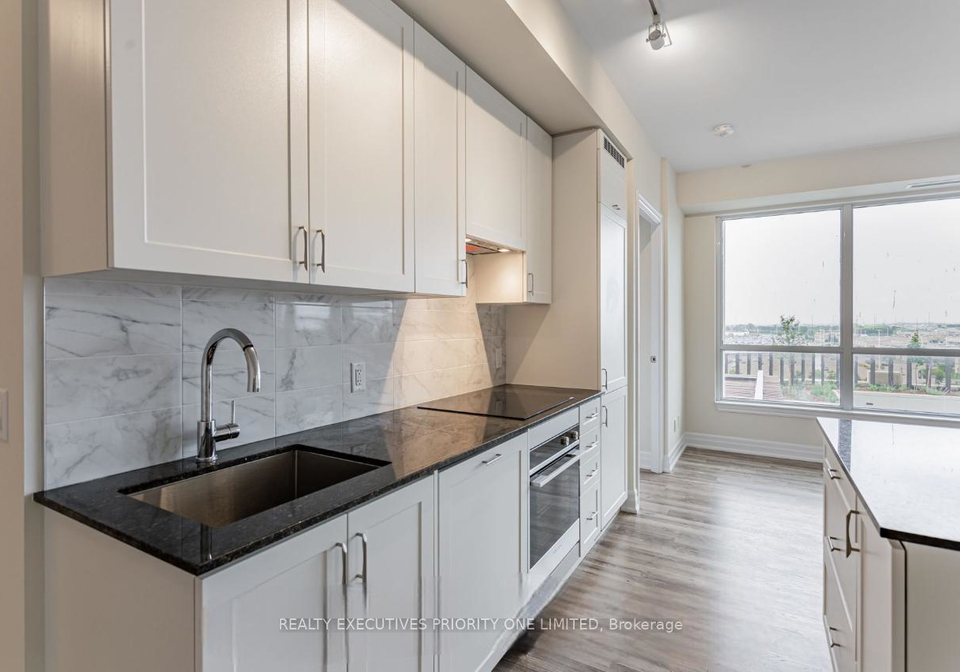 9075-jane-street-vaughan-ontario-n12689374