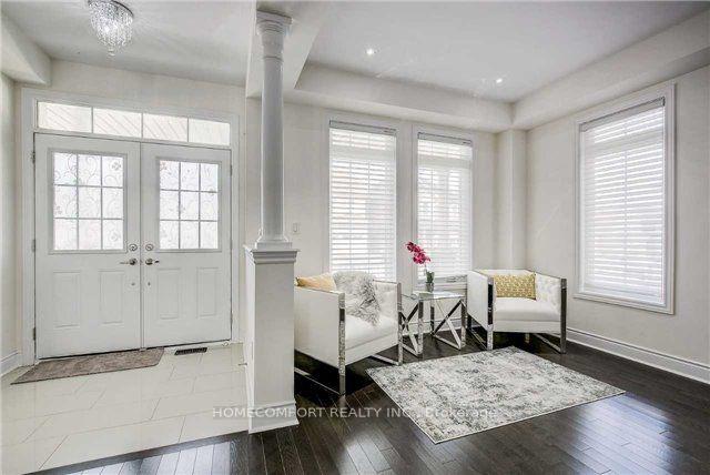 1129-grainger-trail-newmarket-ontario-n12690022