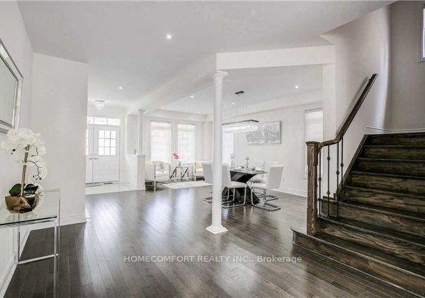 1129-grainger-trail-newmarket-ontario-n12690022