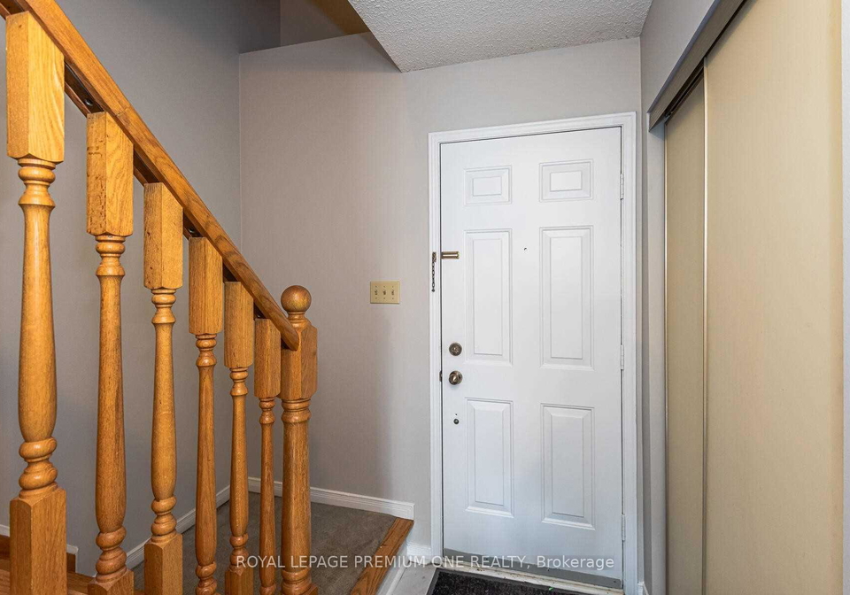 919-caribou-valley-circle-newmarket-ontario-n12692824