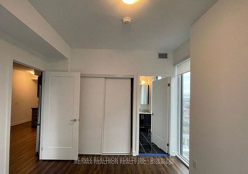95-oneida-crescent-richmond-hill-ontario-n12693574