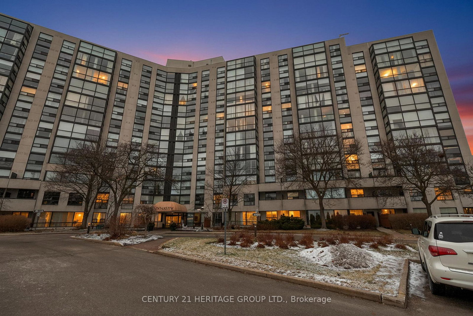 40-harding-boulevard-w-richmond-hill-ontario-n12695376