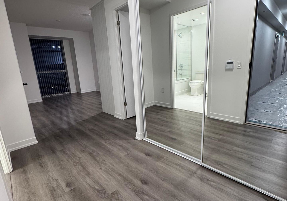 225-commerce-street-vaughan-ontario-n12696338