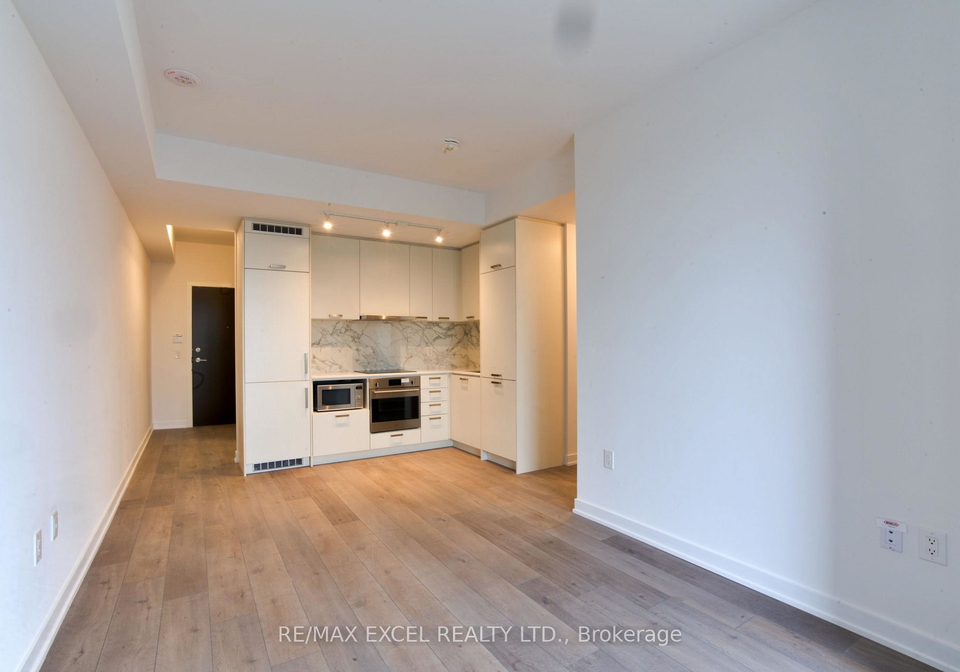 38-honeycrisp-crescent-vaughan-ontario-n12696852