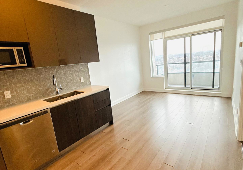 15-water-walk-drive-markham-ontario-n12698020