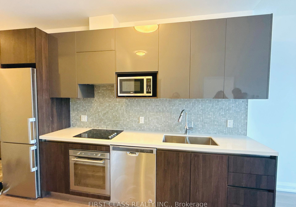 15-water-walk-drive-markham-ontario-n12698020