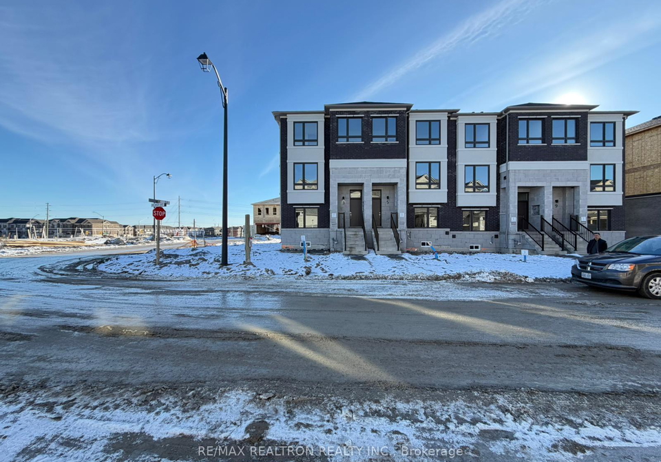 3-helmkay-avenue-richmond-hill-ontario-n12698024
