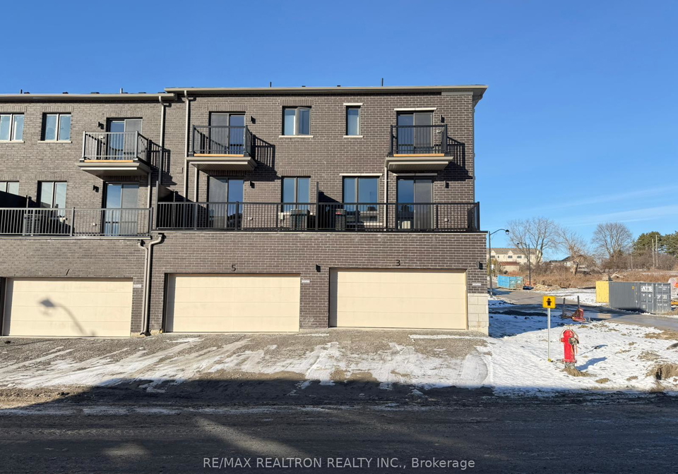 3-helmkay-avenue-richmond-hill-ontario-n12698024