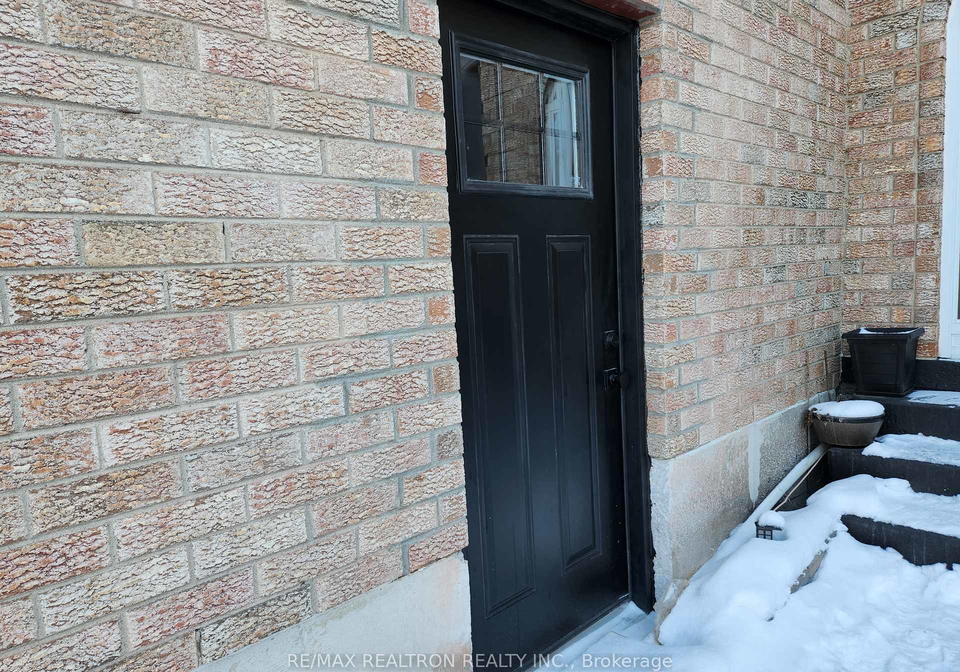 89-rejane-crescent-vaughan-ontario-n12698072