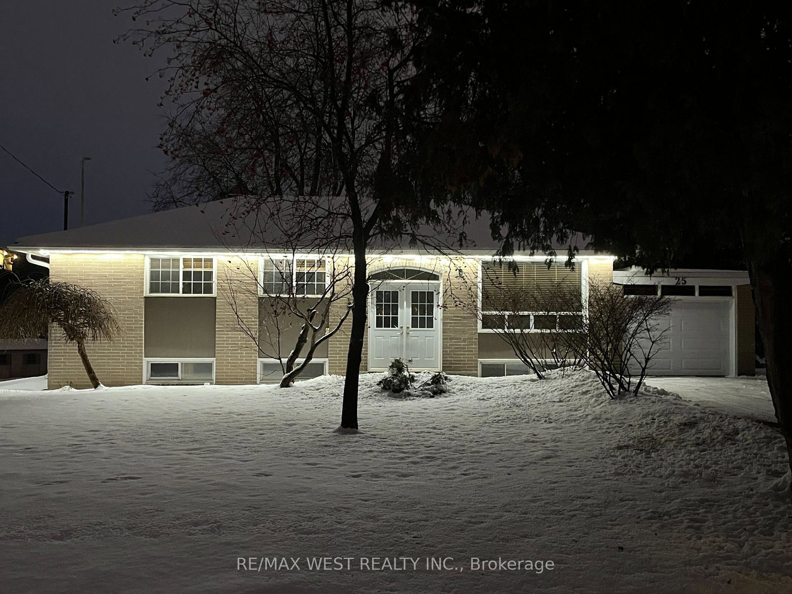 25-norman-avenue-king-ontario-n12698564