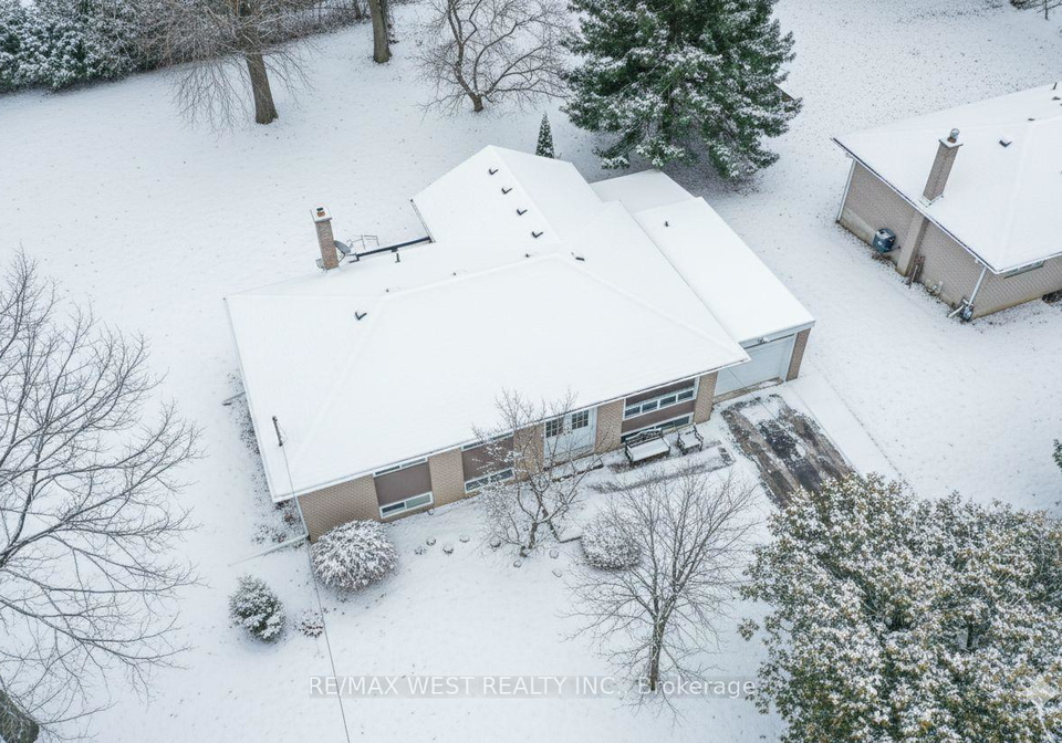 25-norman-avenue-king-ontario-n12698564