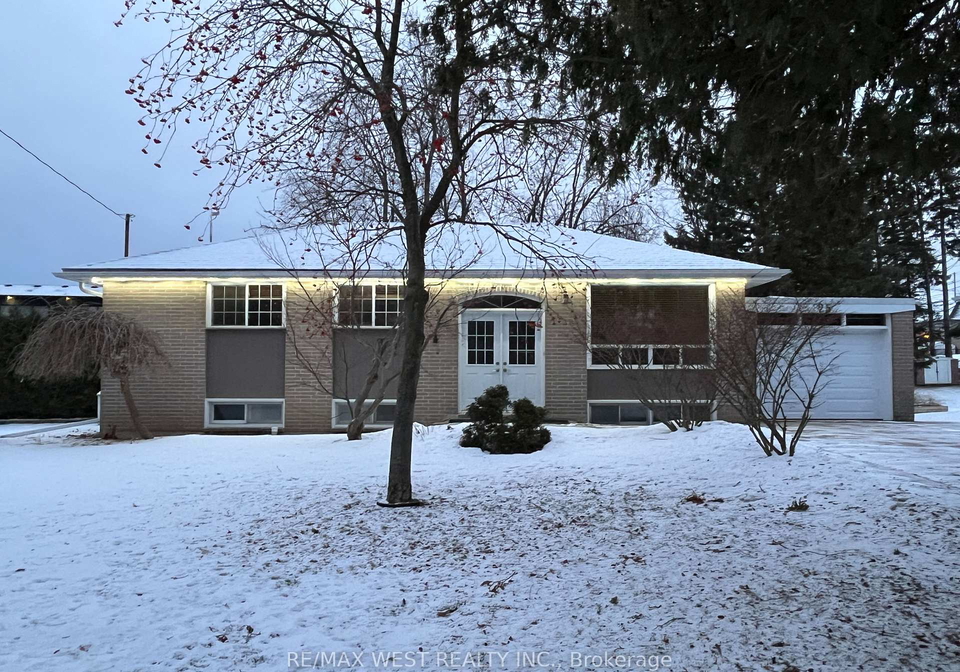 25-norman-avenue-king-ontario-n12698564