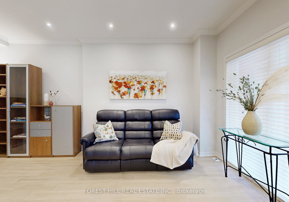 23-stmoritz-way-markham-ontario-n12698784