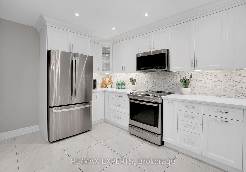 118-kayla-crescent-vaughan-ontario-n12699528