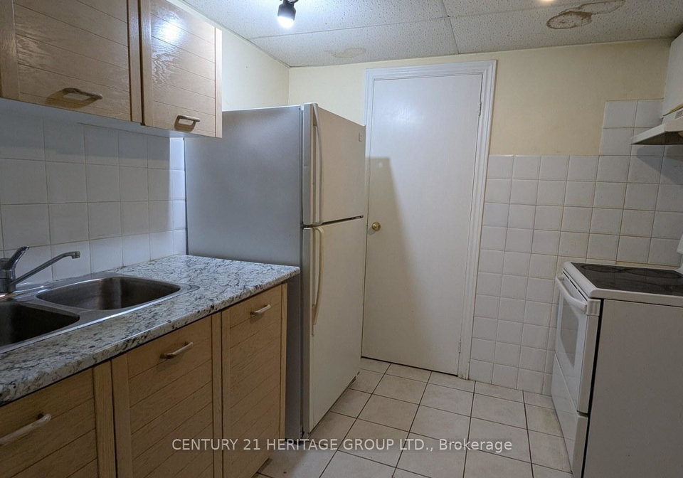 377-centre-street-e-richmond-hill-ontario-n12699710