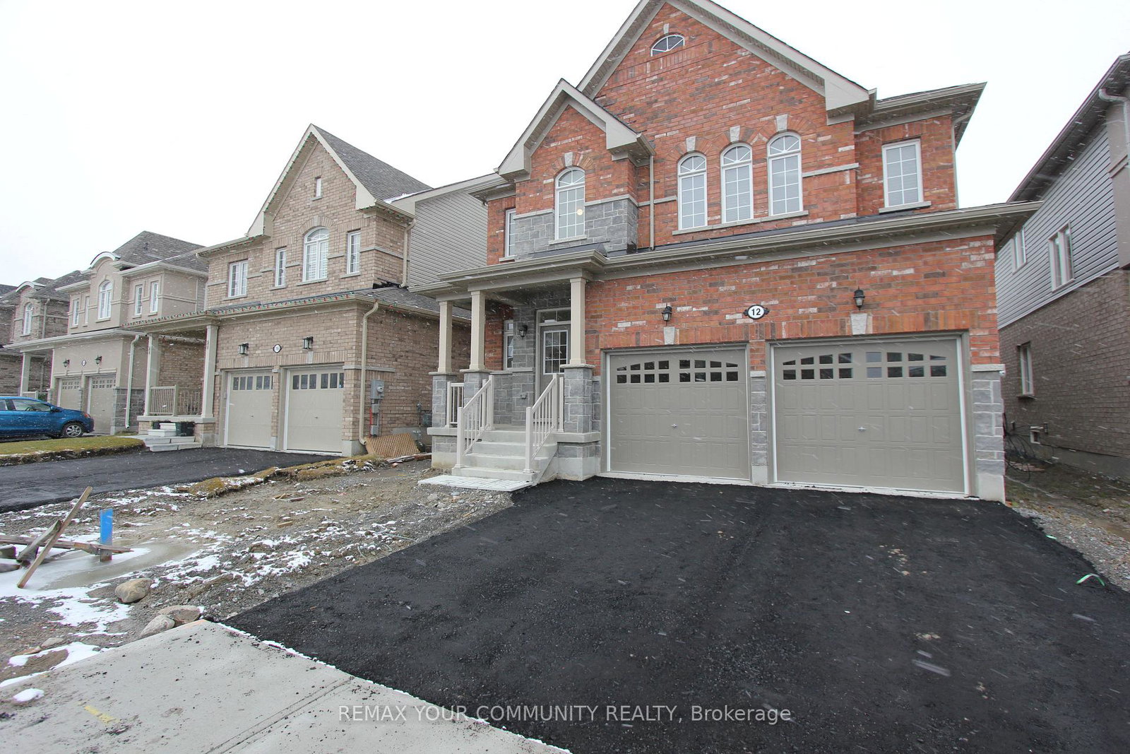 12-cliff-thompson-court-georgina-ontario-n12700882