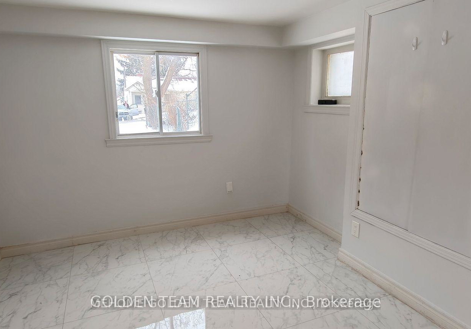 205-pine-beach-drive-georgina-ontario-n12701074