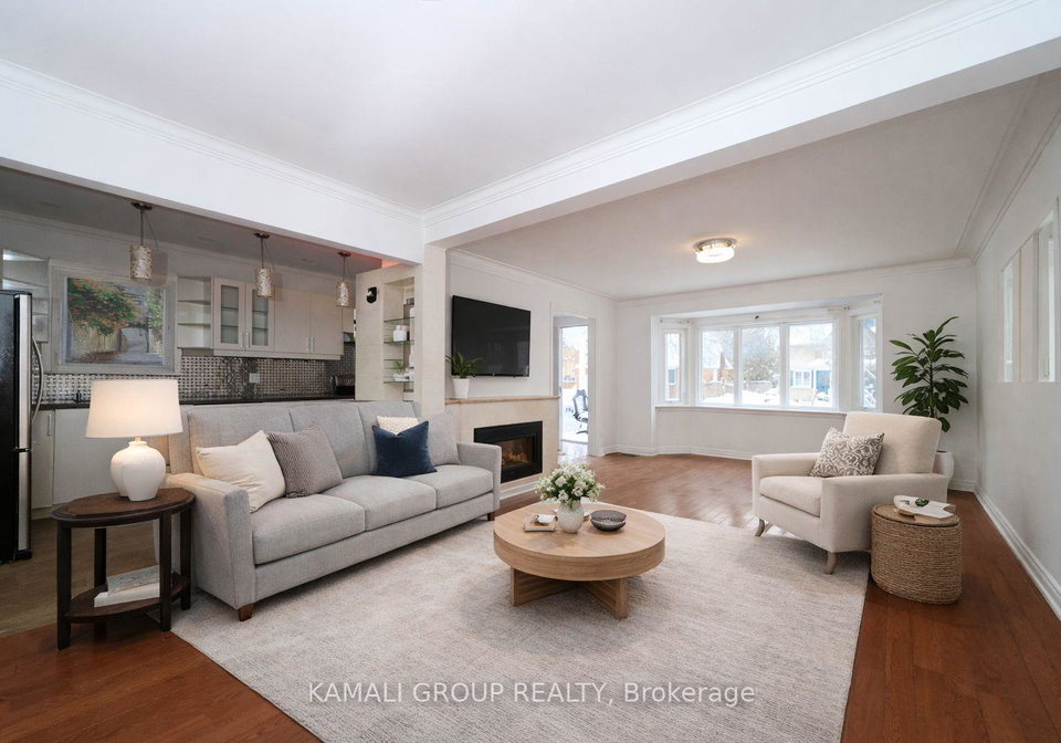 46-centre-street-e-richmond-hill-ontario-n12701178