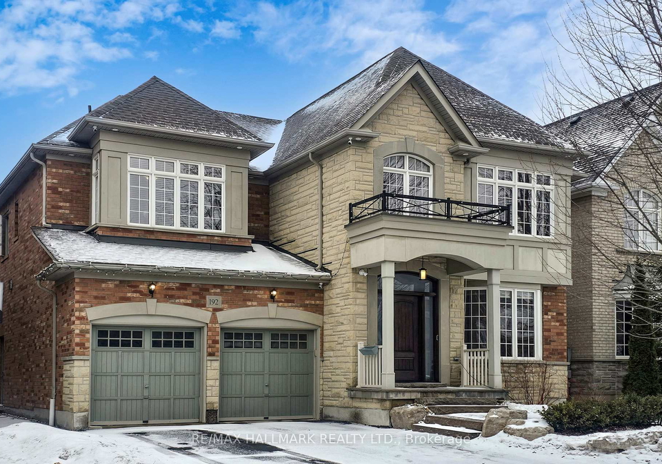 192-tonner-crescent-aurora-ontario-n12701384