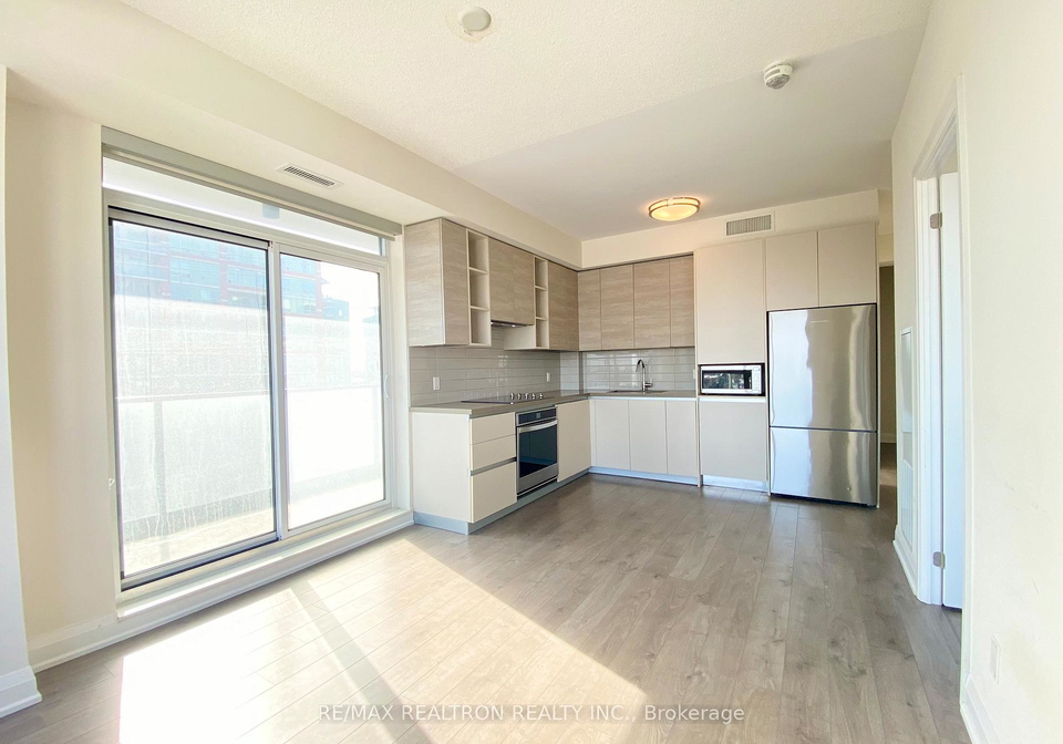 398-highway-7-richmond-hill-ontario-n12704276