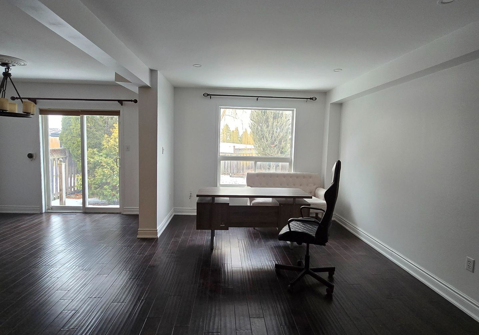 81-clearmeadow-boulevard-newmarket-ontario-n12706388