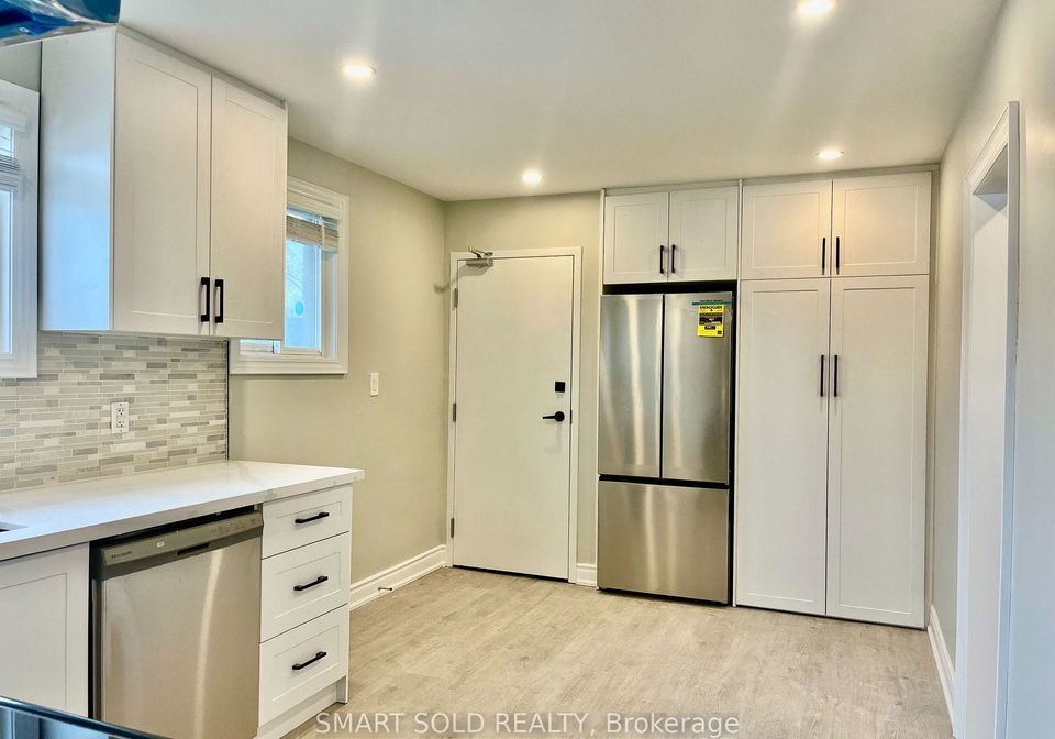 228-silverbirch-drive-newmarket-ontario-n12706790