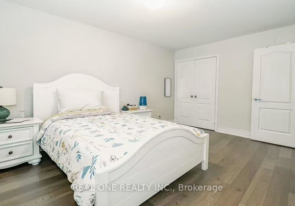 77-leitchcroft-crescent-e-markham-ontario-n12707396