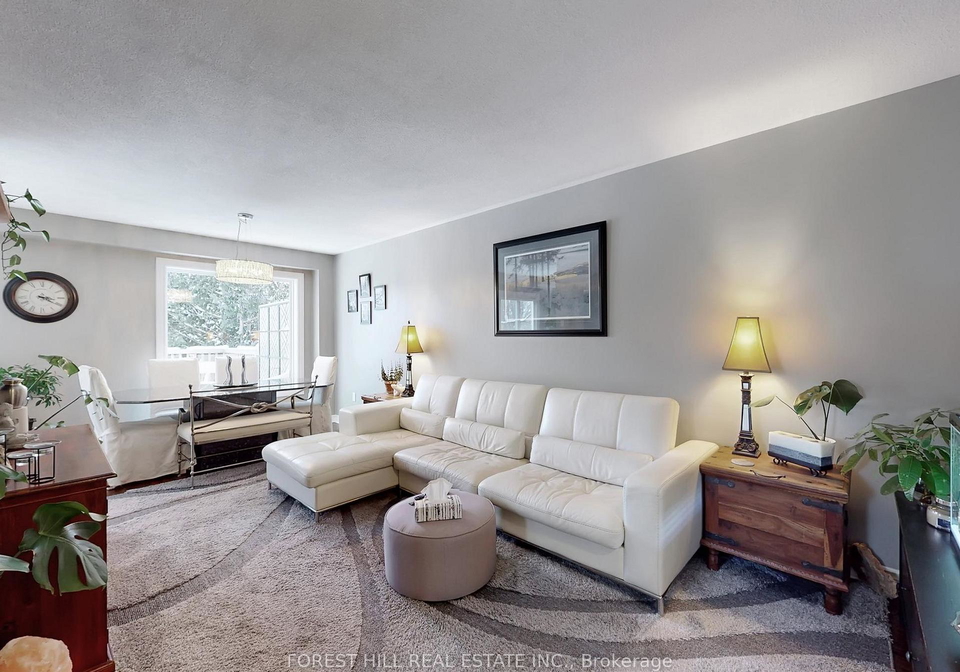 16-royal-cedar-court-east-gwillimbury-ontario-n12707514