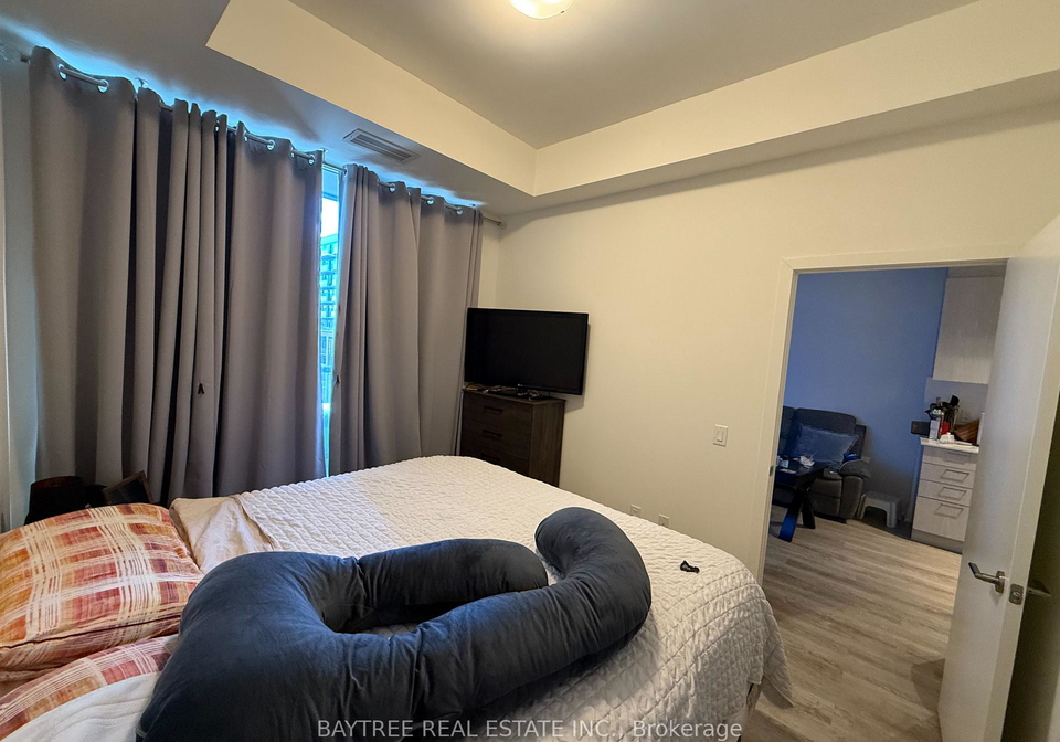 185-deerfield-road-newmarket-ontario-n12707578