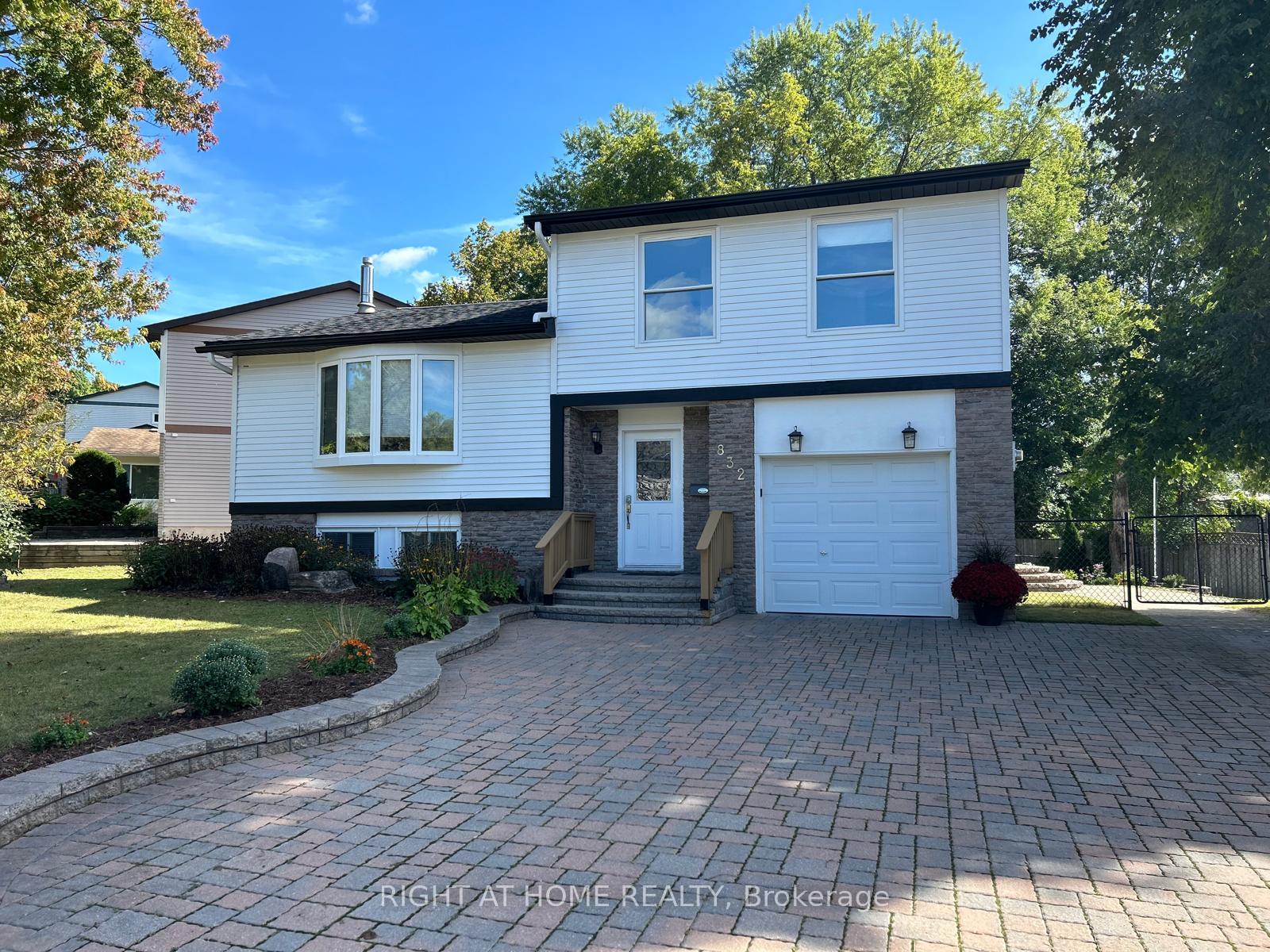 832-boronia-crescent-newmarket-ontario-n12707692