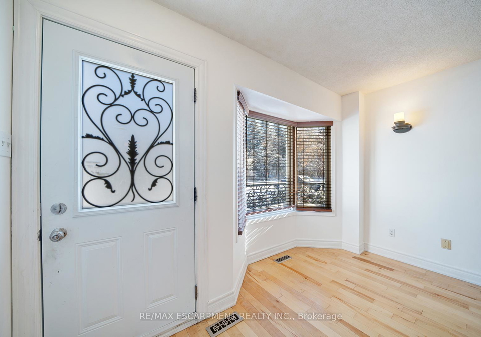 108-olde-bayview-avenue-richmond-hill-ontario-n12708384