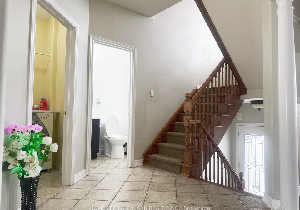 10-highland-terrace-bradford-west-gwillimbury-ontario-n12708412