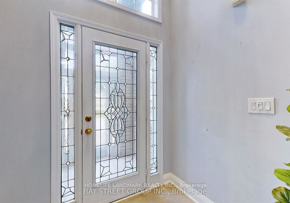 25-tower-bridge-crescent-s-markham-ontario-n12708422