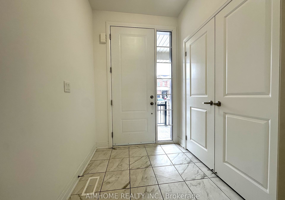 10-richard-boyd-drive-east-gwillimbury-ontario-n12712040