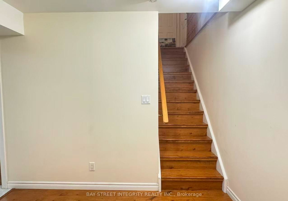 bsm-508-roy-rainey-avenue-markham-ontario-n12712086