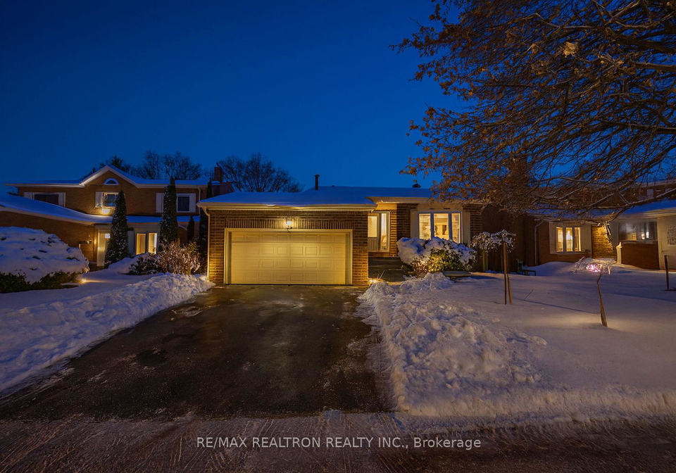 82-kingston-road-newmarket-ontario-n12713546
