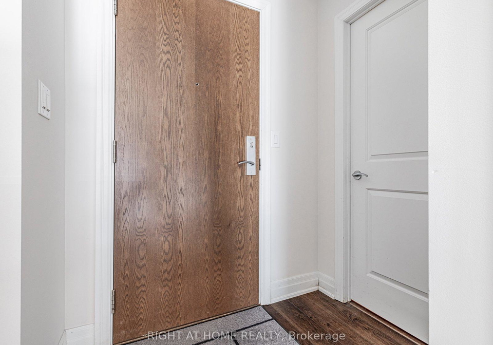 111-civic-square-gate-aurora-ontario-n12715714