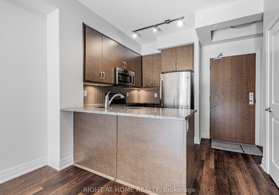 111-civic-square-gate-aurora-ontario-n12715714