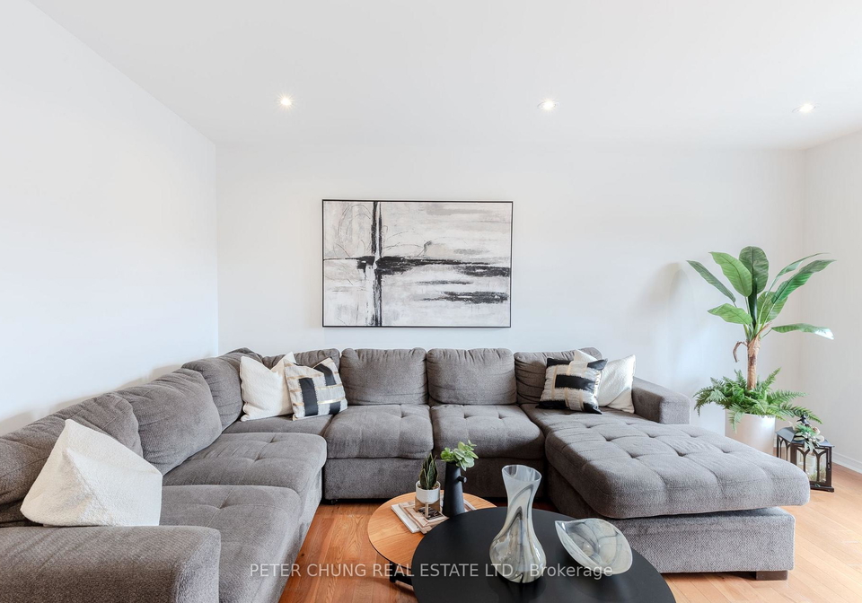 7-veseli-court-bradford-west-gwillimbury-ontario-n12716072