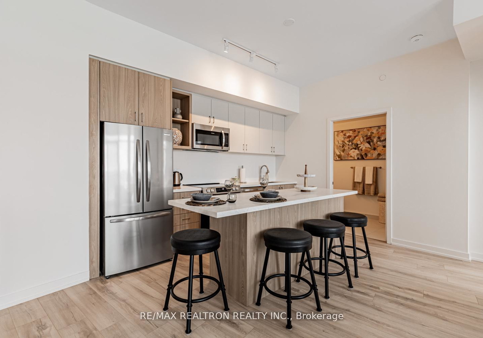 333-sunseeker-avenue-innisfil-ontario-n12716296
