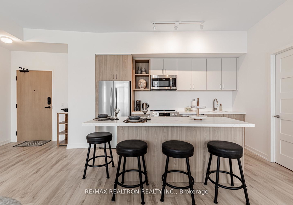 333-sunseeker-avenue-innisfil-ontario-n12716296