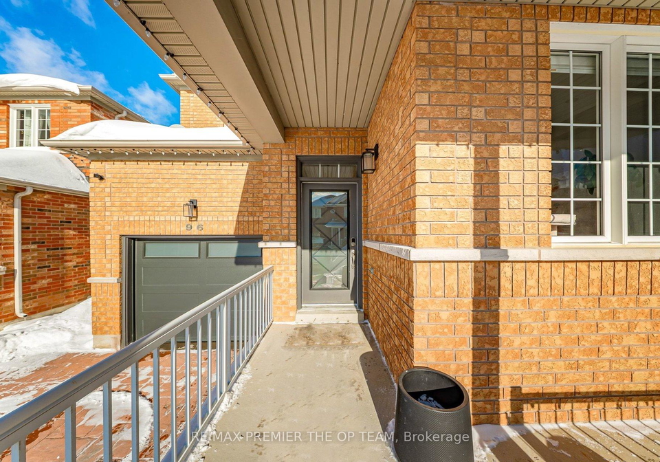96-saint-victor-drive-vaughan-ontario-n12718788